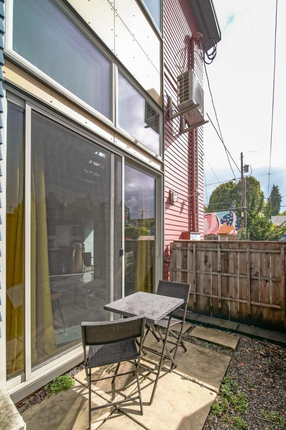 #stayinmydistrict Buckman Bright Spacious Townhome * Portland